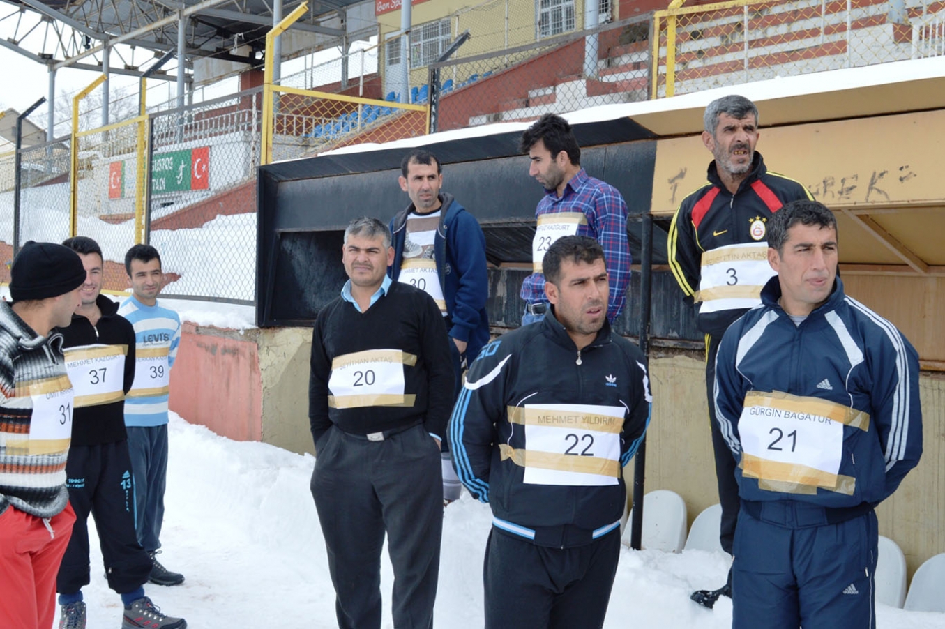 Bitlis’te 400 köy korucusu alınacak Bitlis’te 400 köy korucusu alınacak